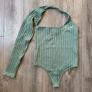 NWOT Pretty Little Thing Sea Green Ribbed One-Shoulder Bodysuit – Size L